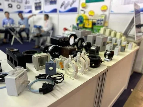 z5338064943925-ec18537575fb57988bf013ff8d9f0e7c