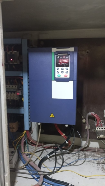 ỨNG DỤNG BIẾN TẦN ĐIỀU KHIỂN THIẾT BỊ SỤC KHÍ ĐẦM NUÔI TÔM_68e758f42c70d.jpeg